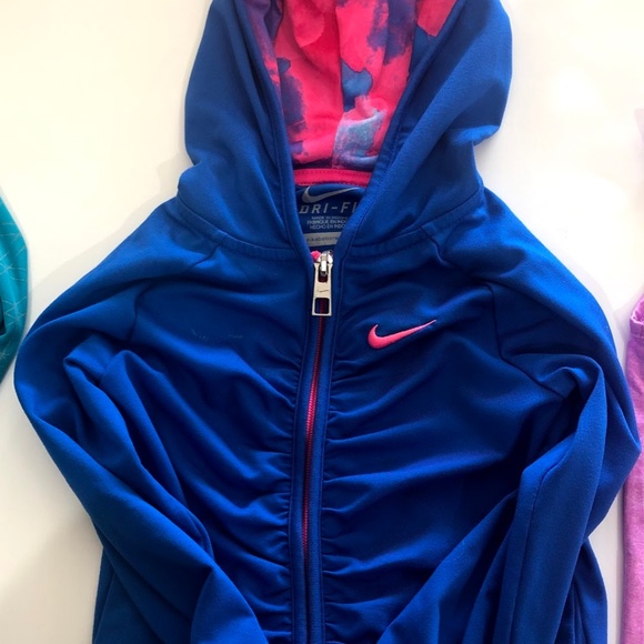 Children's Athletic Gear (Nike / Under Armour) - Picture 4 of 5
